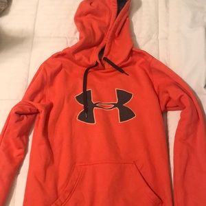 Like new under armour hoodie